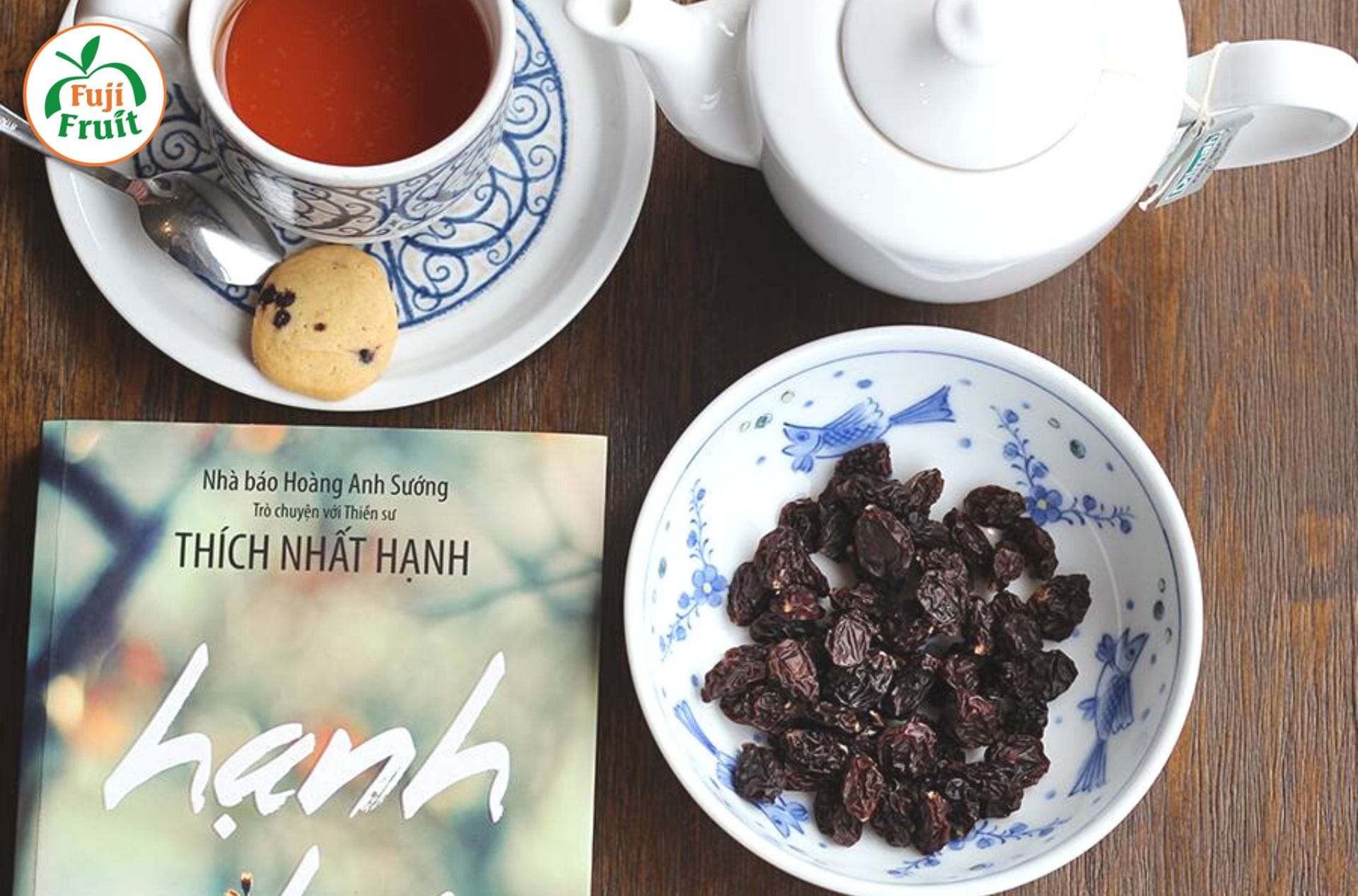 Nho đen khô - món ăn vặt tốt cho sức khoẻ
