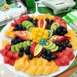 Đĩa hoa quả bổ sẵn mẫu 4